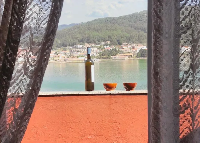 Welcoming In A Coruna, 90 M², Balcony * Серрес